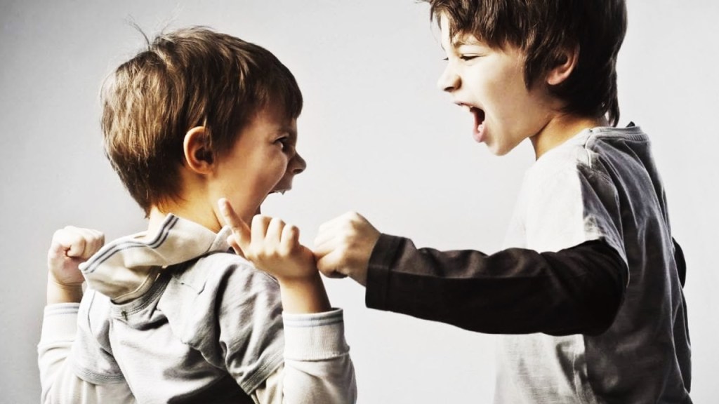 Testvérkonfliktus: Mit tegyek, ha a gyerekek nem jönnek ki egymással?